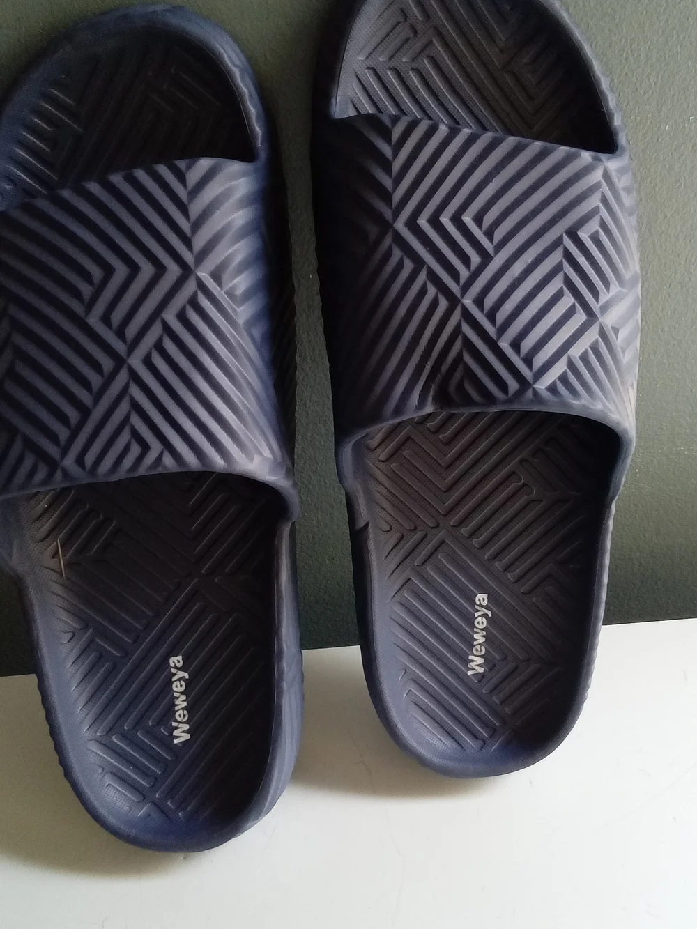 Weweya Navy Blue Recovery Slides Men Size 11-12 Textured EVA Comfort Sandals